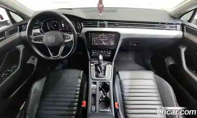 Volkswagen Passat 2022 2.0 гидро в Москве № 1424142, миниатюра 10