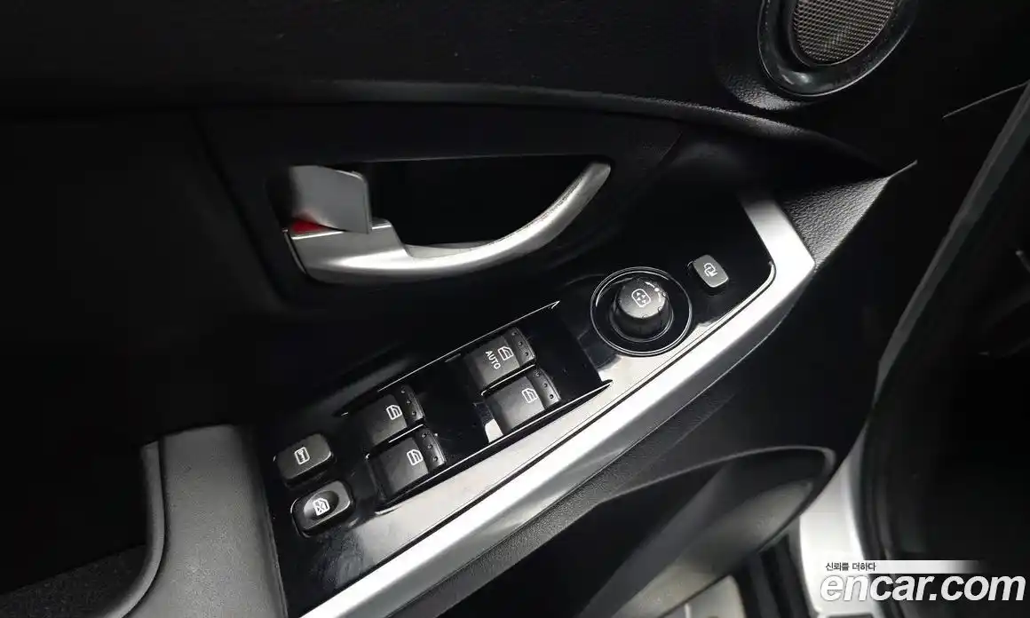 SsangYong Korando 2015 2.0 гидро в Москве № 1540379, фото 27