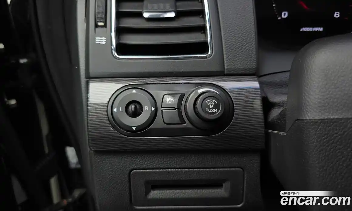 Chevrolet Captiva 2013 2.0 гидро в Москве № 1542152, фото 21