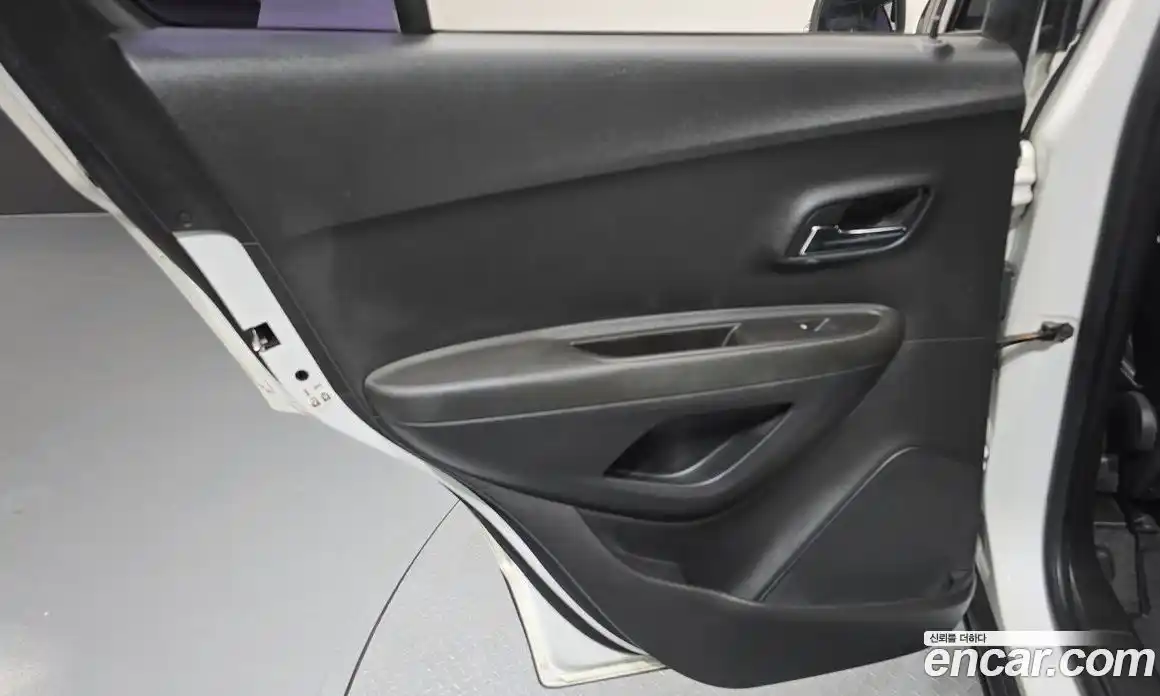 Chevrolet Trax 2014 1.4 гидро в Москве № 1542279, фото 15