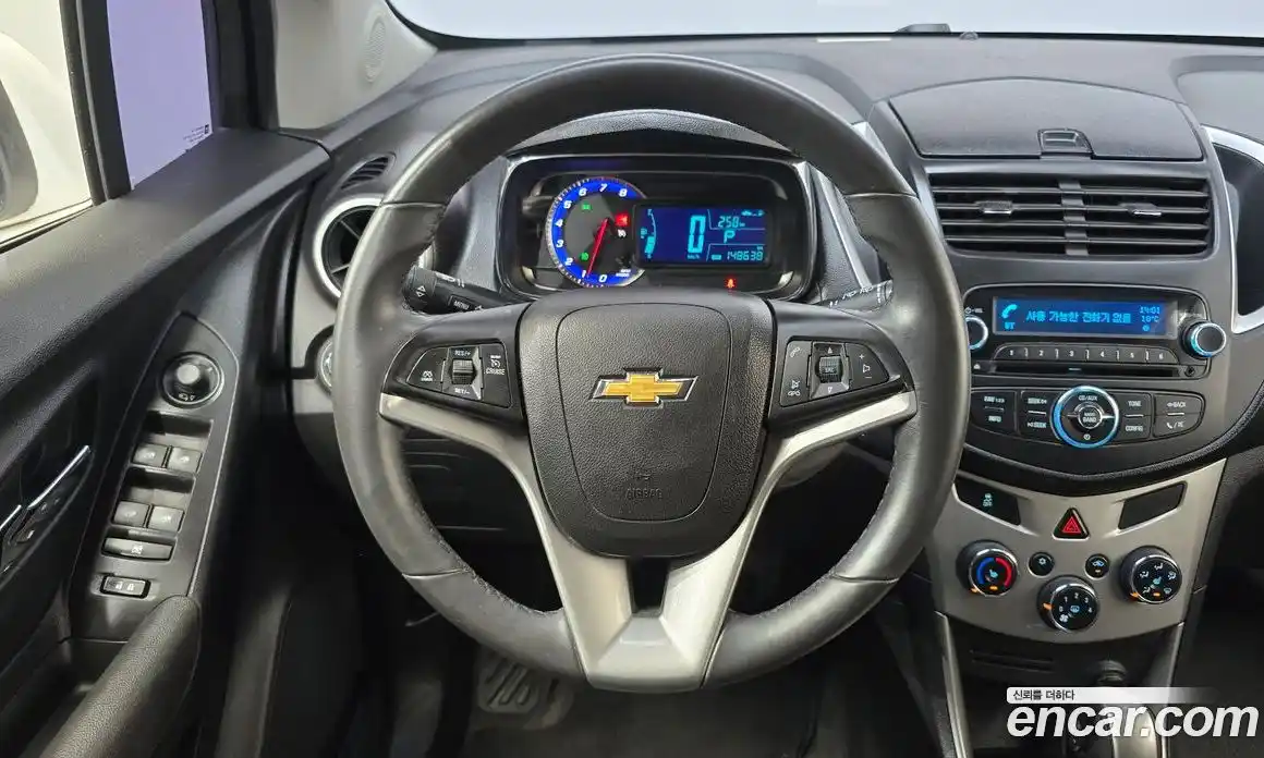 Chevrolet Trax 2014 1.4 гидро в Москве № 1542279, фото 18