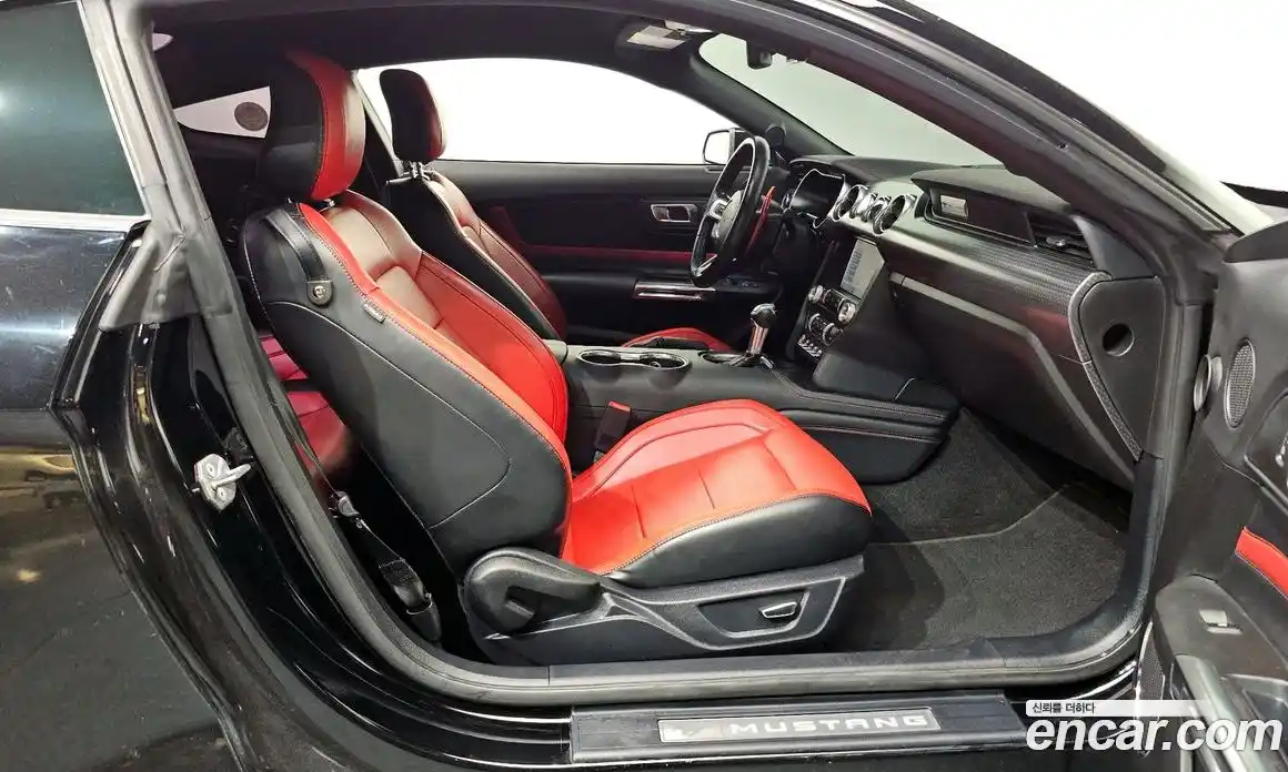 Ford Mustang 2019 2.3 гидро в Москве № 1550419, фото 15