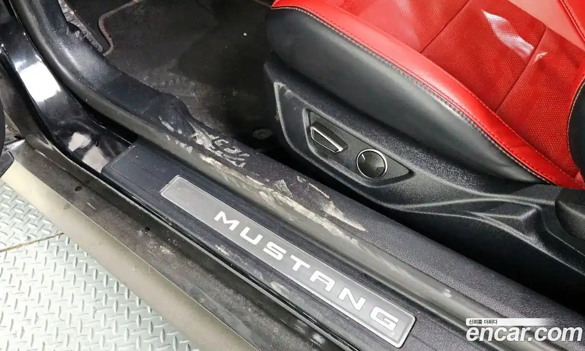 Ford Mustang 2019 2.3 гидро в Москве № 1550419, фото 28