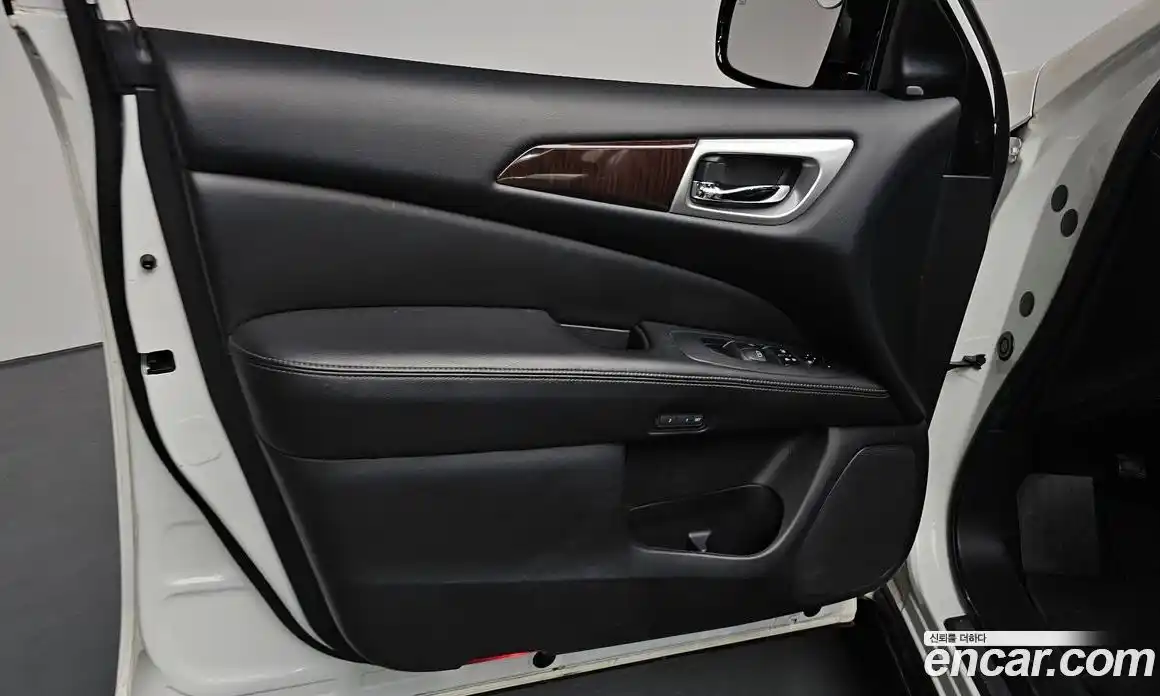 Nissan Pathfinder 2016 3.5 гидро в Москве № 1551257, фото 13