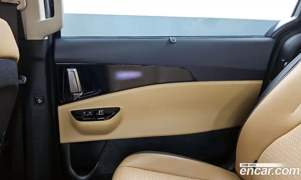 Kia Canival 2022 3.5 гидро в Москве № 1611612, фото 15