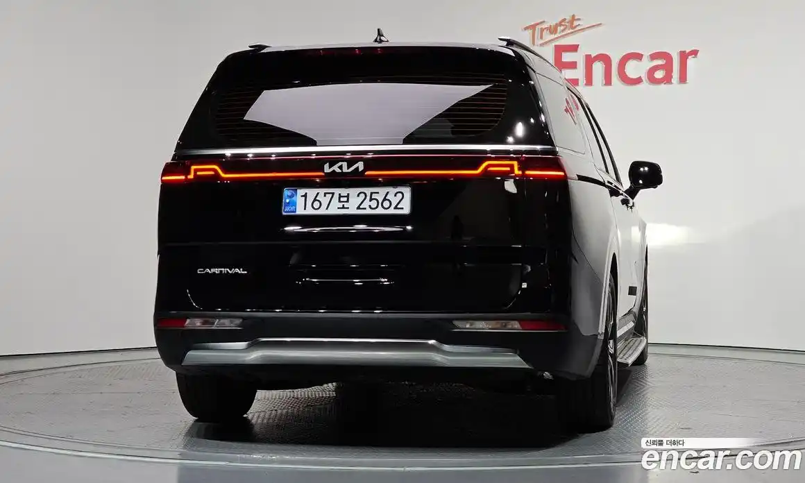 Kia Canival 2022 3.5 гидро в Москве № 1611612, фото 4