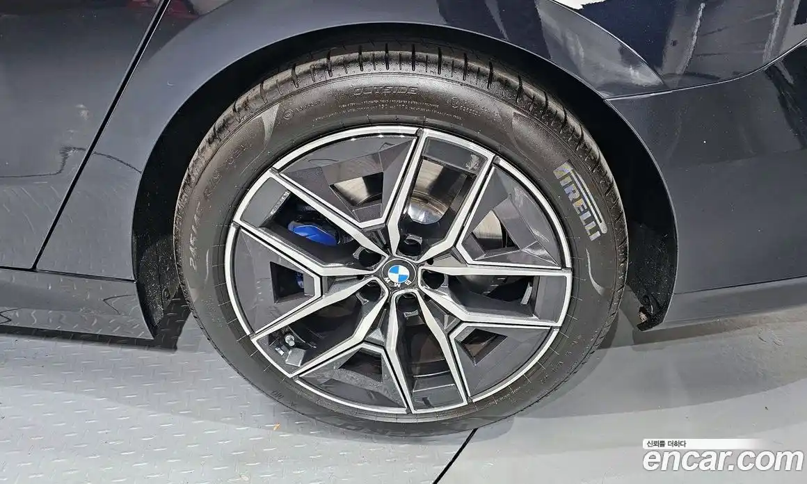 BMW 5-Series 2025 2.0 гидро в Москве № 1616108, фото 7