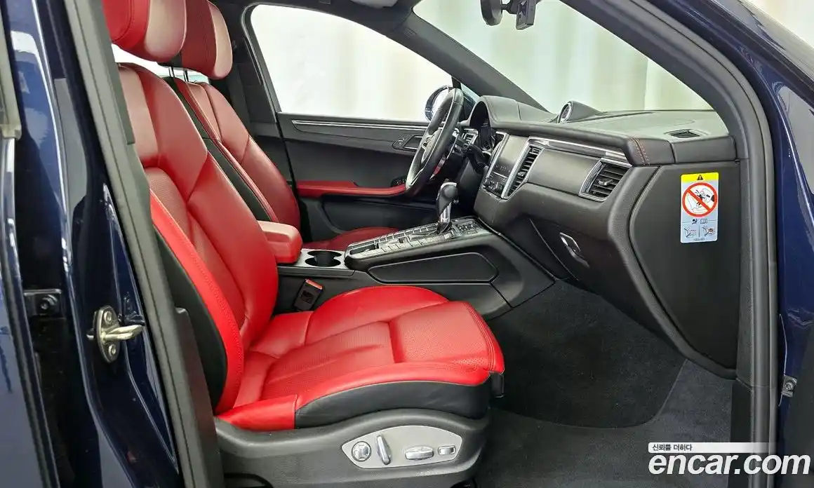 Porsche Macan 2018 2.0 гидро в Москве № 1619042, фото 17