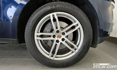 Porsche Macan 2018 2.0 гидро в Москве № 1619042, миниатюра 7