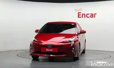 Toyota Prius 2017 1.8 гидро в Москве № 1624409, миниатюра 3