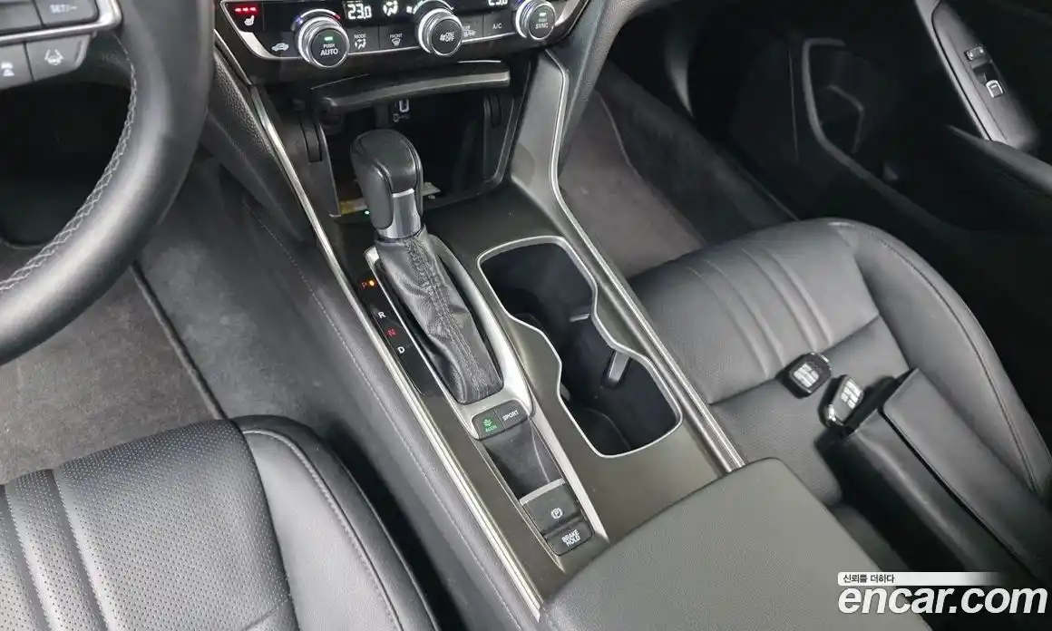 Honda Accord 2019 1.5 гидро в Москве № 1624601, фото 12