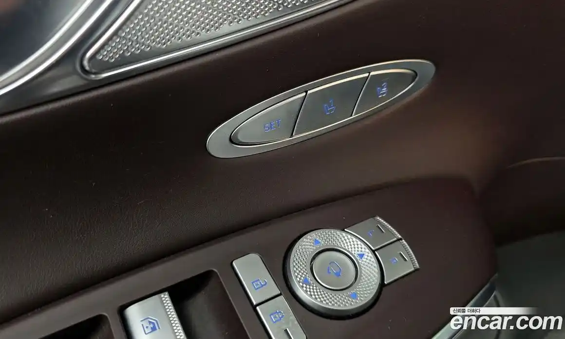 Genesis GV70 2022 2.2 гидро в Москве № 1685555, фото 29