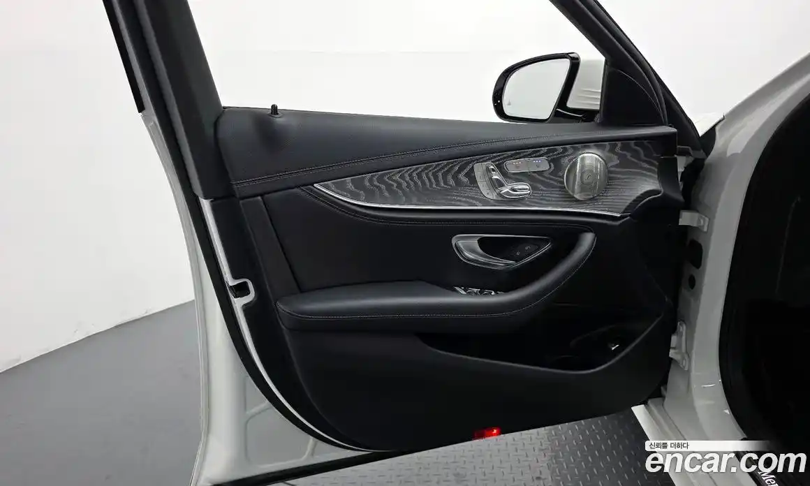 Mercedes-Benz E-Class 2022 2.0 гидро в Москве № 1690112, фото 14