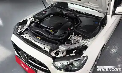 Mercedes-Benz E-Class 2022 2.0 гидро в Москве № 1690112, миниатюра 6