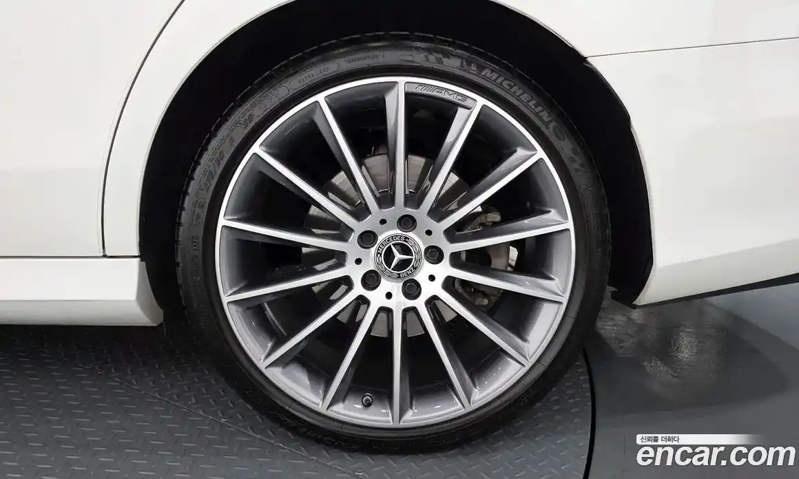 Mercedes-Benz E-Class 2022 2.0 гидро в Москве № 1690112, фото 7
