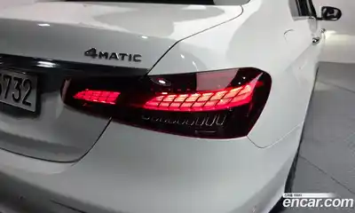 Mercedes-Benz E-Class 2022 2.0 гидро в Москве № 1690112, миниатюра 9