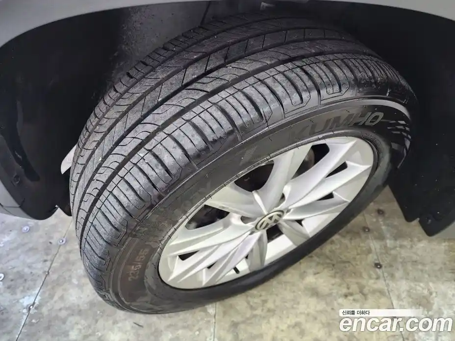 Volkswagen Tiguan 2015 2.0 гидро в Москве № 169313, фото 12