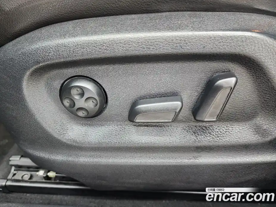 Volkswagen Tiguan 2015 2.0 гидро в Москве № 169313, фото 17