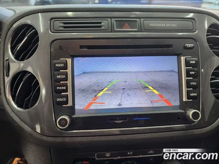 Volkswagen Tiguan 2015 2.0 гидро в Москве № 169313, фото 10
