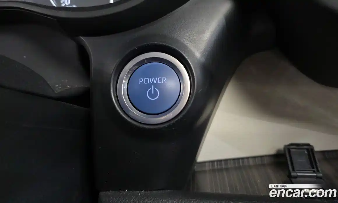 Toyota Sienna 2024 2.5 гидро в Москве № 1695732, фото 27