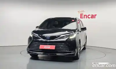 Toyota Sienna 2024 2.5 гидро в Москве № 1695732, миниатюра 3