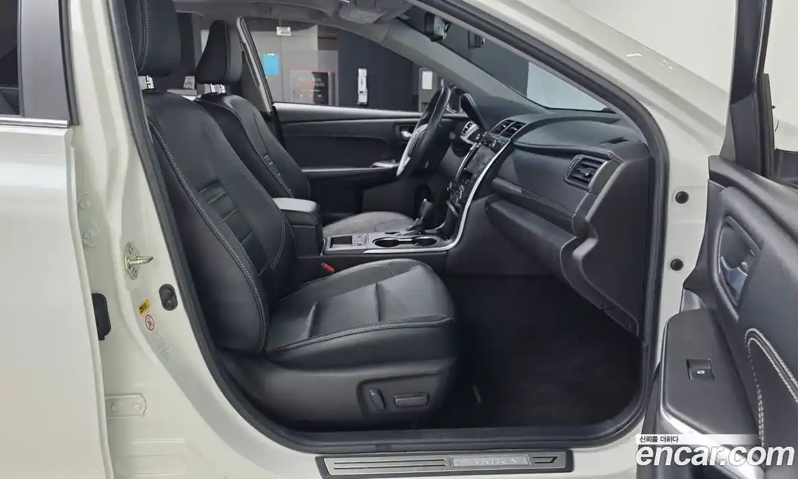 Toyota Camry 2017 2.5 гидро в Москве № 1695803, фото 17