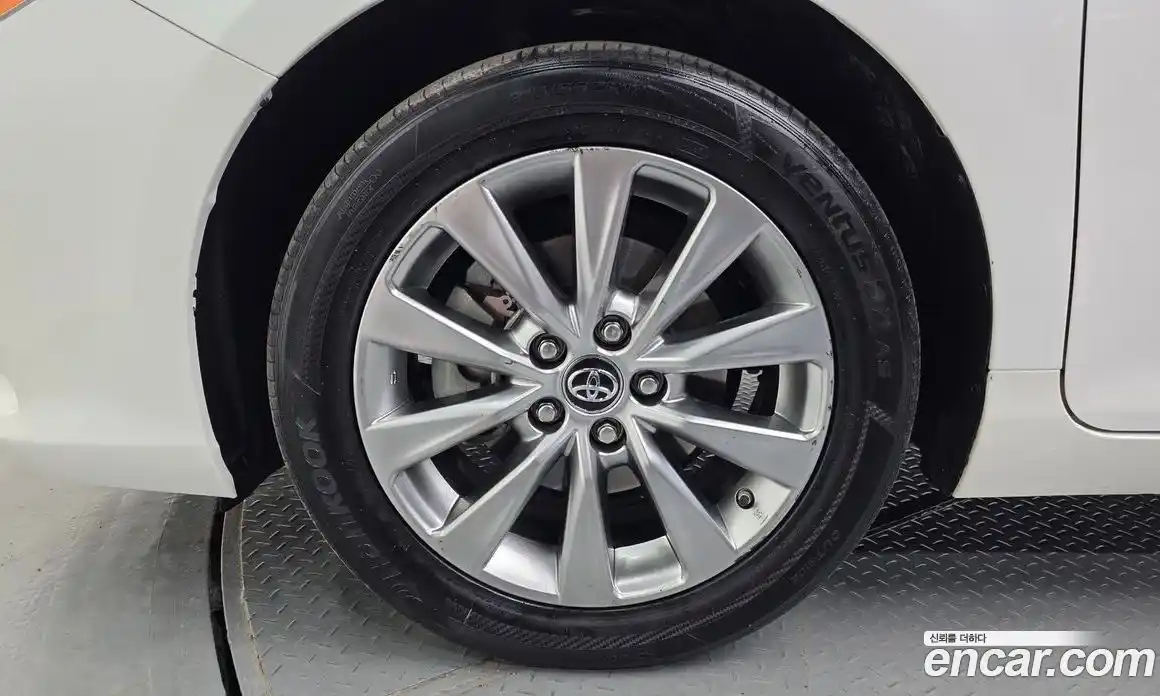 Toyota Camry 2017 2.5 гидро в Москве № 1695803, фото 5