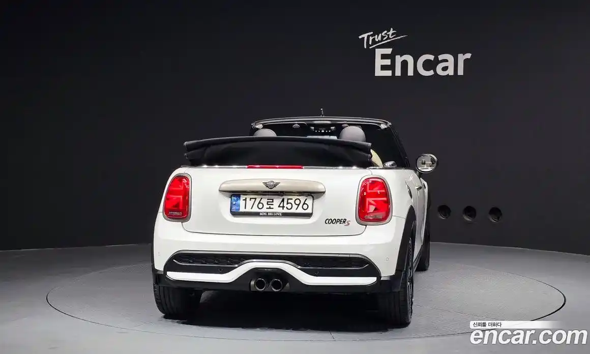 Mini Cooper Convertible 2023 2.0 гидро в Москве № 1764347, фото 4
