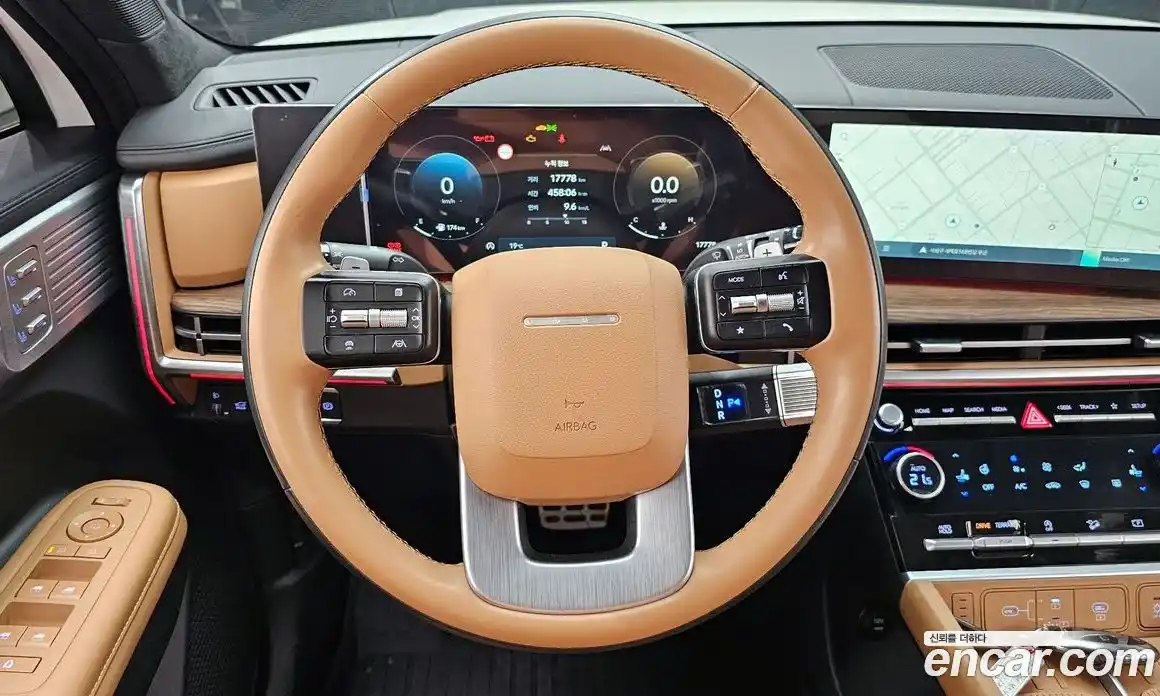 Hyundai Santa Fe 2023 2.5 гидро в Москве № 1830406, фото 13