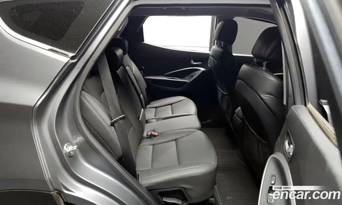 Hyundai Santa Fe 2018 2.0 гидро в Москве № 1830507, фото 11