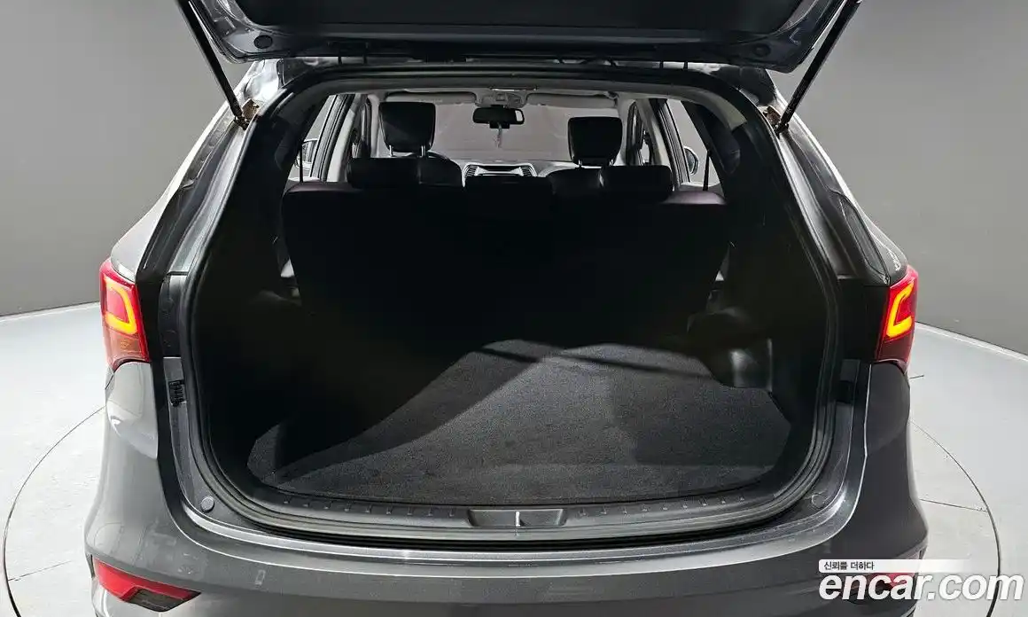 Hyundai Santa Fe 2018 2.0 гидро в Москве № 1830507, фото 20