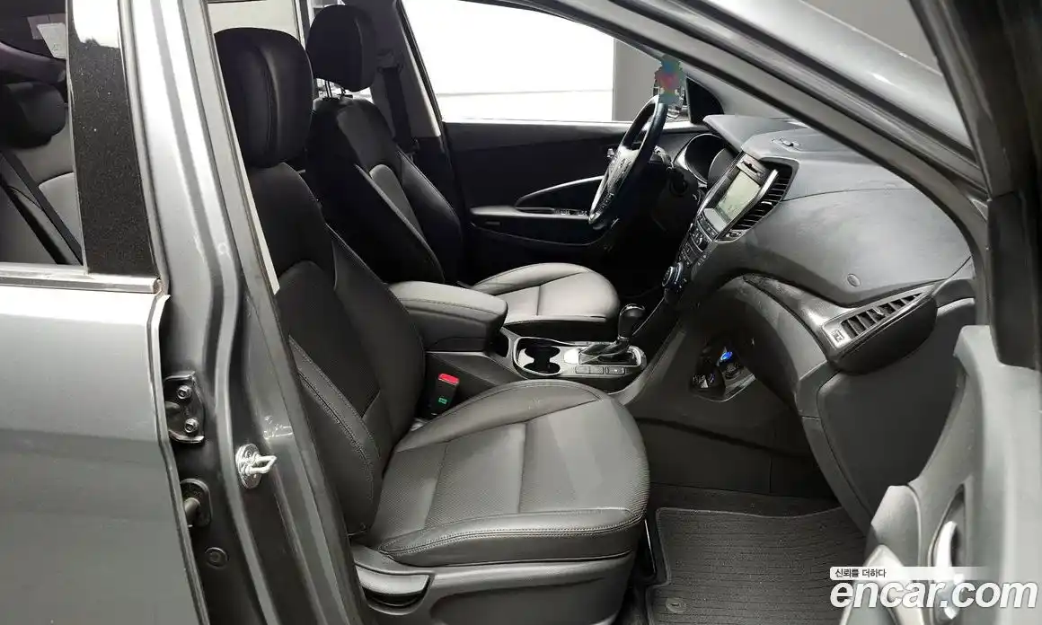 Hyundai Santa Fe 2018 2.0 гидро в Москве № 1830507, фото 10