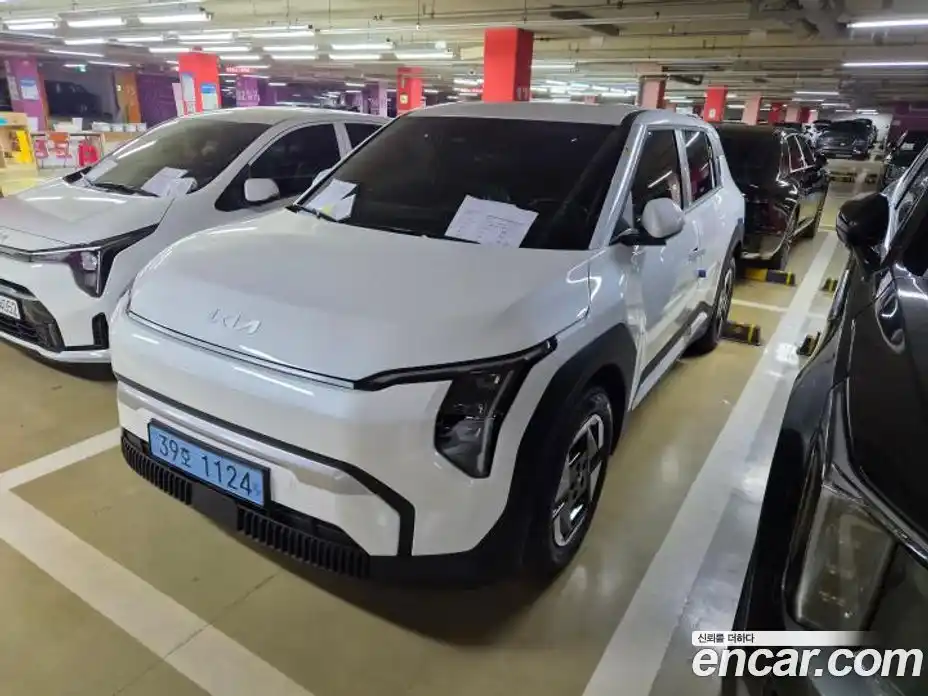Kia EV3 2026 0.4 гидро в Москве № 1831077, фото 3