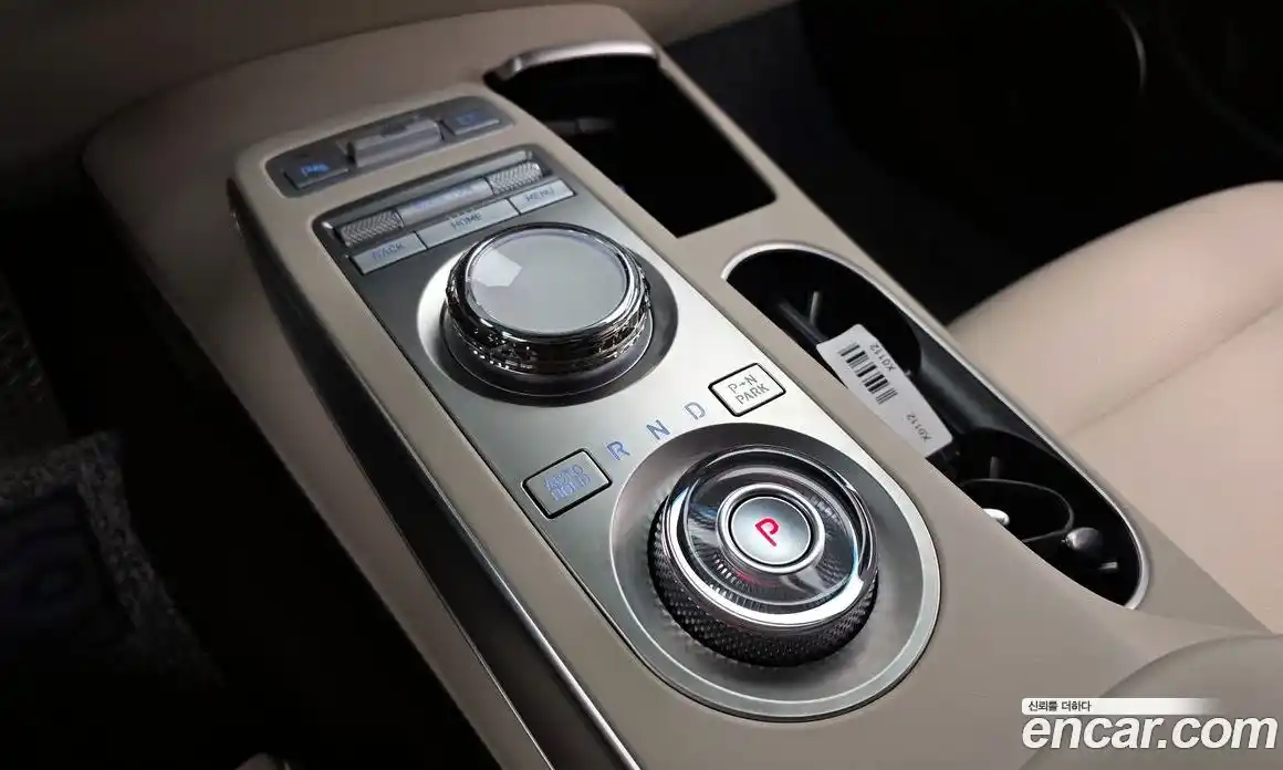 Genesis GV70 2022 2.5 гидро в Москве № 1832255, фото 9