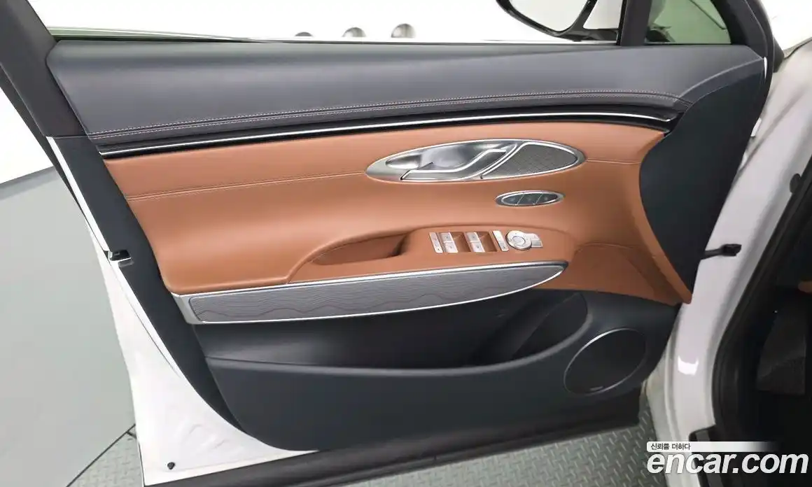 Genesis GV70 2021 3.5 гидро в Москве № 1832353, фото 13