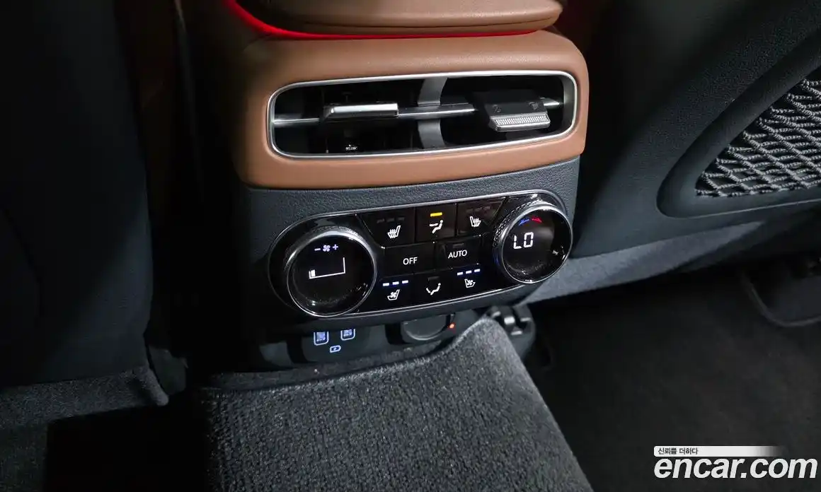 Genesis GV70 2021 3.5 гидро в Москве № 1832353, фото 23