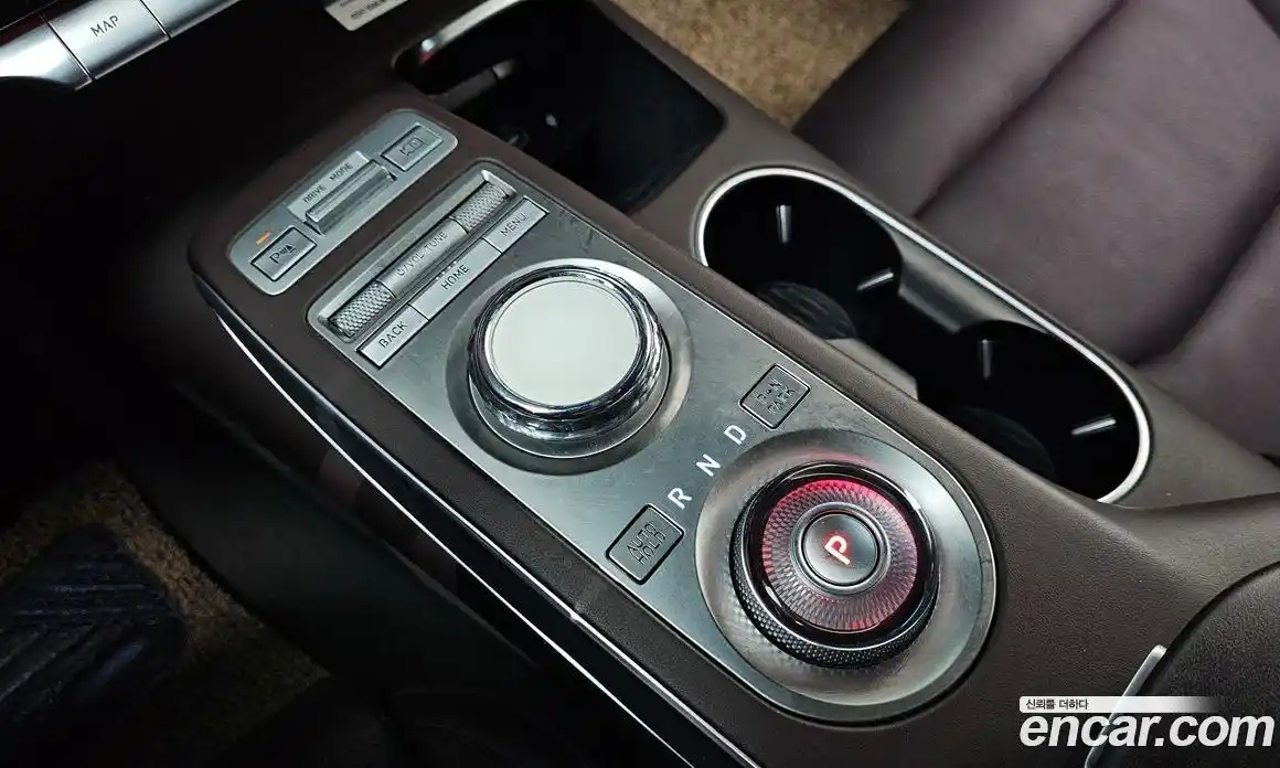 Genesis GV70 2021 2.5 гидро в Москве № 1832362, фото 9