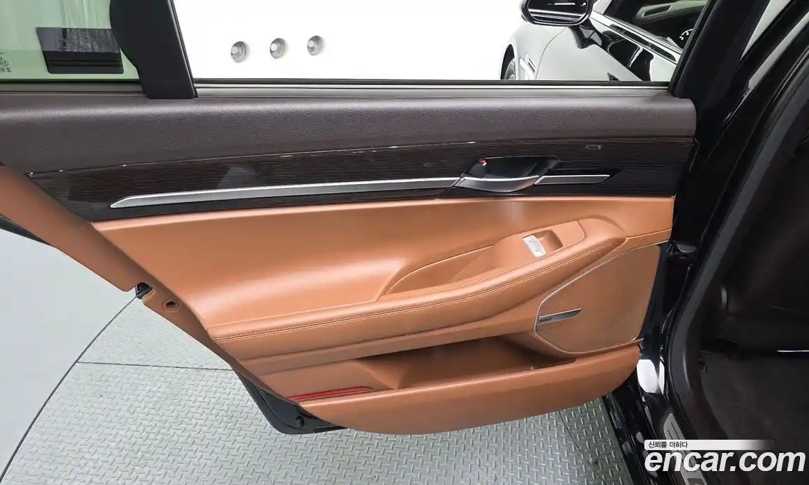Genesis G90 2019 3.8 гидро в Москве № 1832411, фото 15