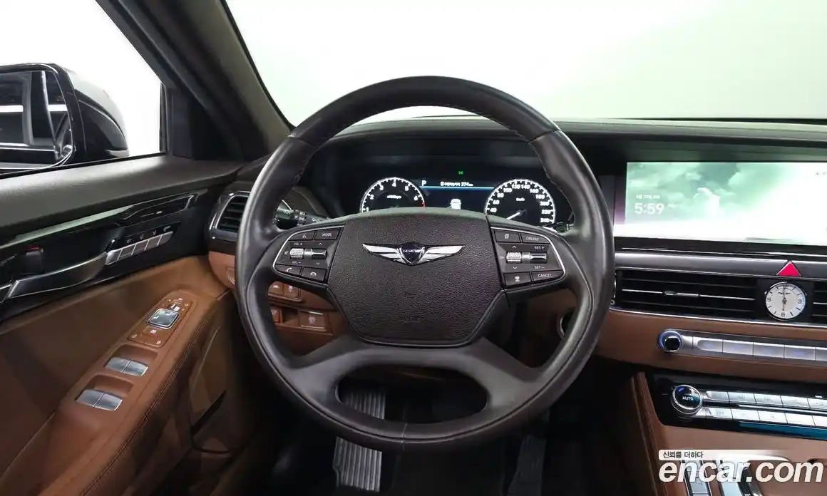 Genesis G90 2019 3.8 гидро в Москве № 1832411, фото 19