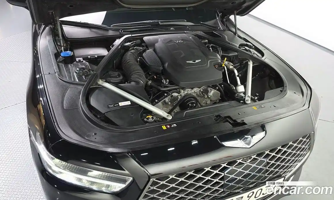 Genesis G90 2019 3.8 гидро в Москве № 1832411, фото 6