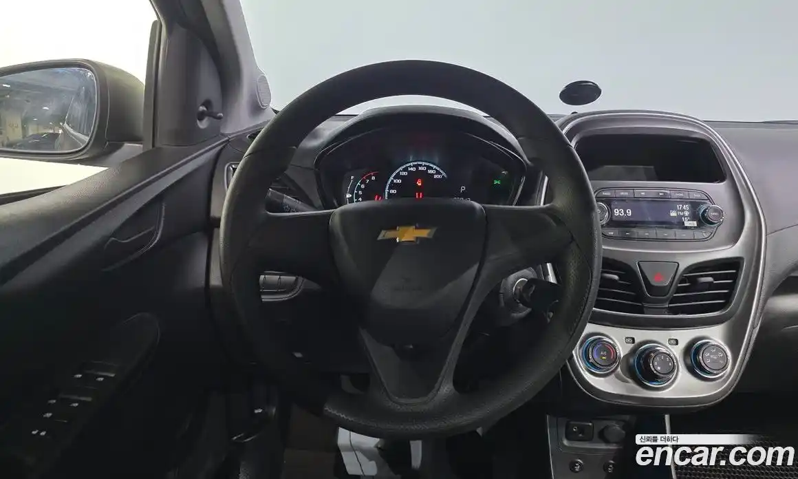 Chevrolet Spark 2016 1.0 гидро в Москве, фото 12