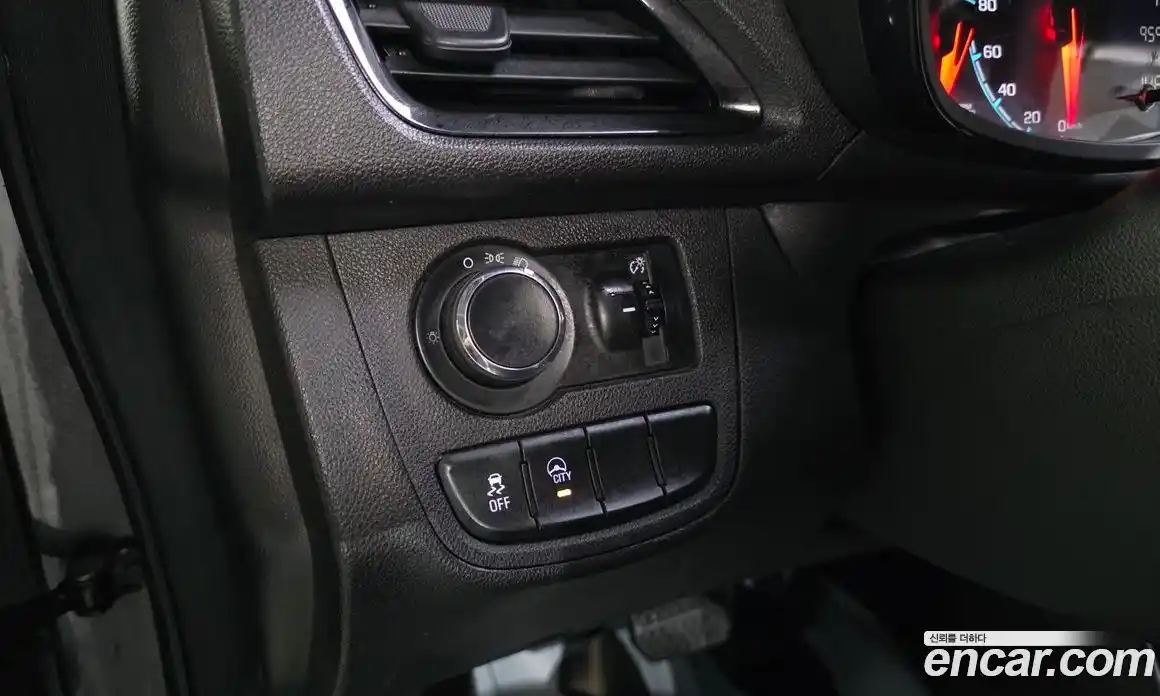 Chevrolet Spark 2016 1.0 гидро в Москве, фото 16