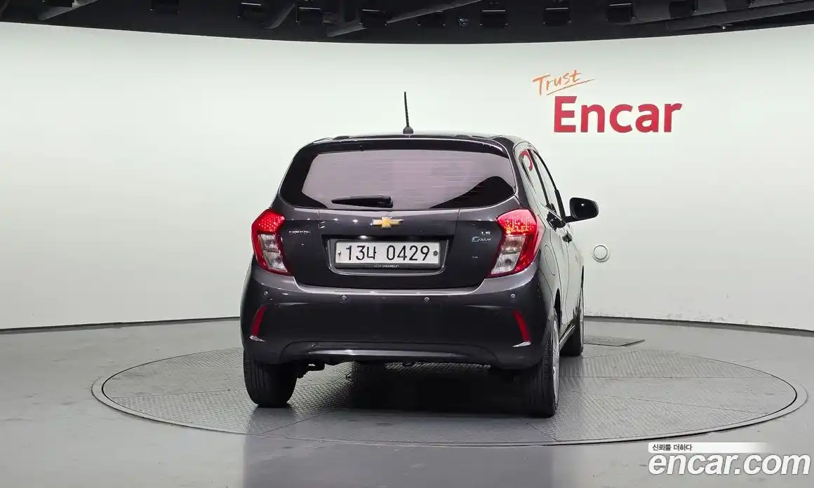 Chevrolet Spark 2016 1.0 гидро в Москве, фото 4