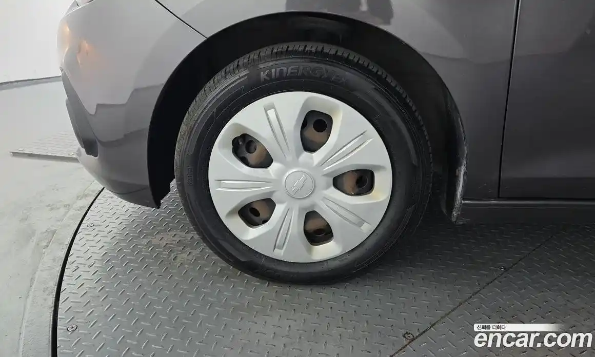 Chevrolet Spark 2016 1.0 гидро в Москве, фото 5