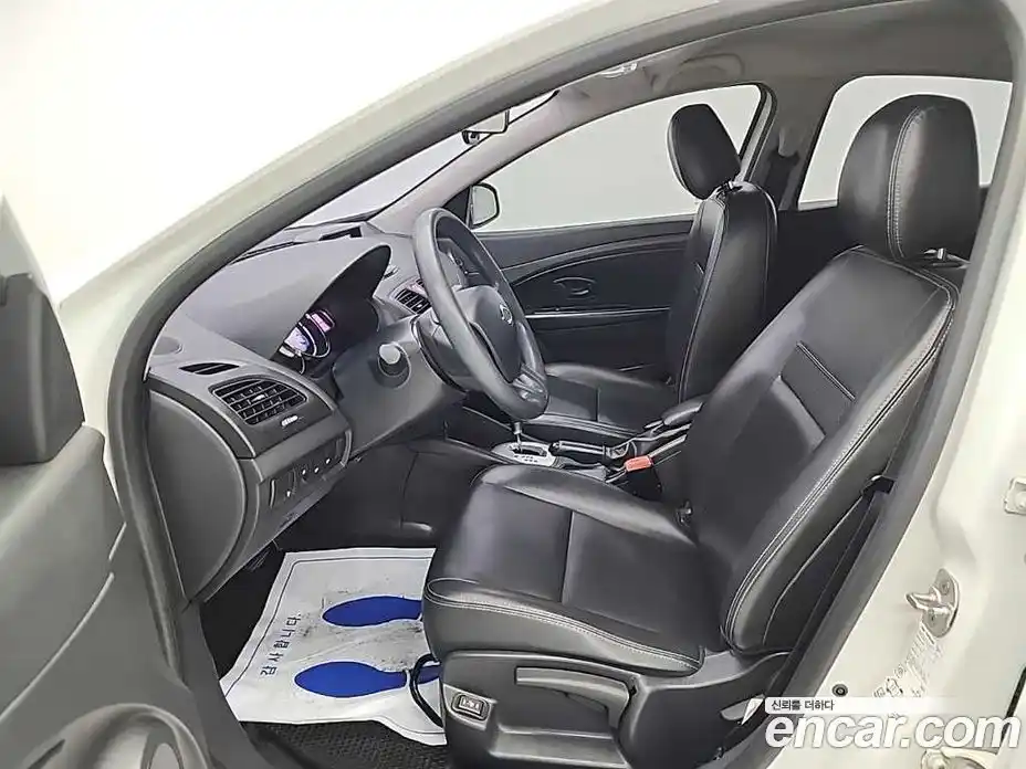 Renault SM3 2015 1.6 гидро в Москве № 1835105, фото 11