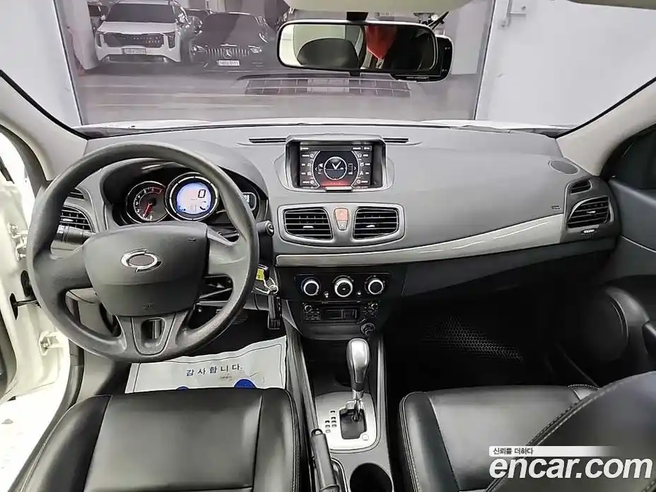 Renault SM3 2015 1.6 гидро в Москве № 1835105, фото 7