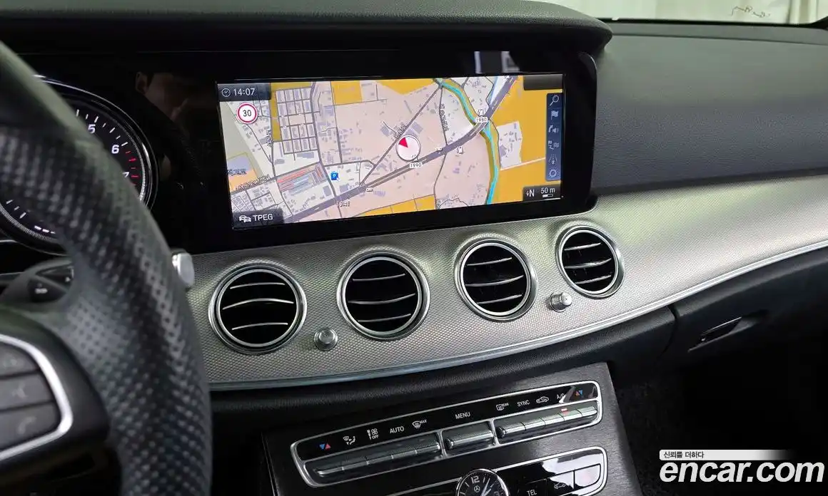 Mercedes-Benz E-Class 2017 2.0 гидро в Москве № 1835765, фото 14