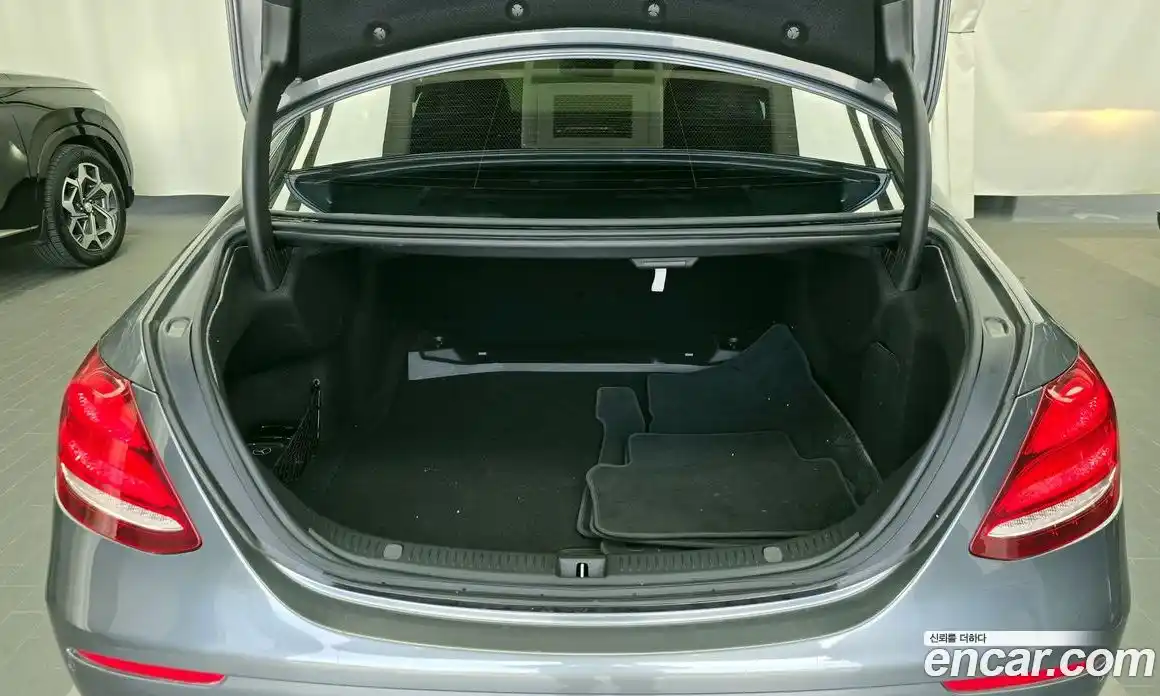 Mercedes-Benz E-Class 2017 2.0 гидро в Москве № 1835765, фото 20