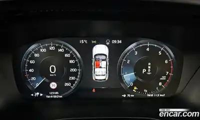 Volvo XC40 2019 2.0 гидро в Москве № 1836913, миниатюра 11