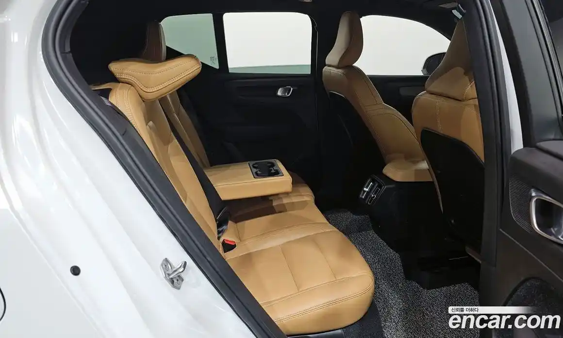 Volvo XC40 2019 2.0 гидро в Москве № 1836913, фото 18